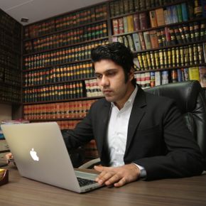 Advocate Anmol Raj Bakshi - Criminal Lawyer